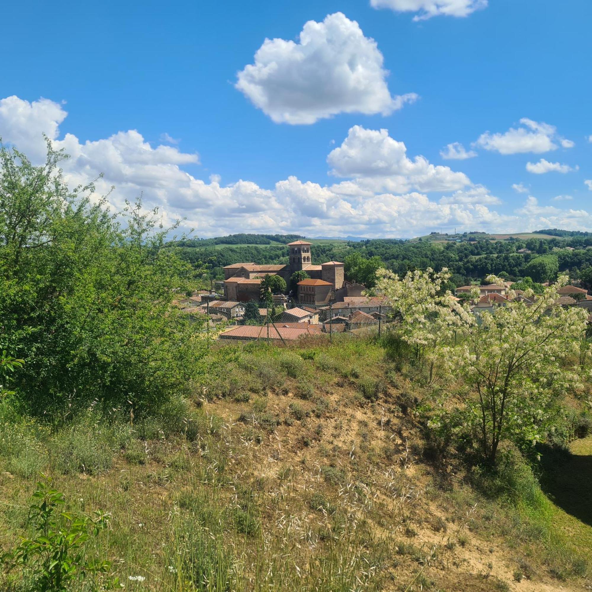 La Parenthese Des Collines Bed & Breakfast Saint-Donat-sur-lʼHerbasse Dış mekan fotoğraf